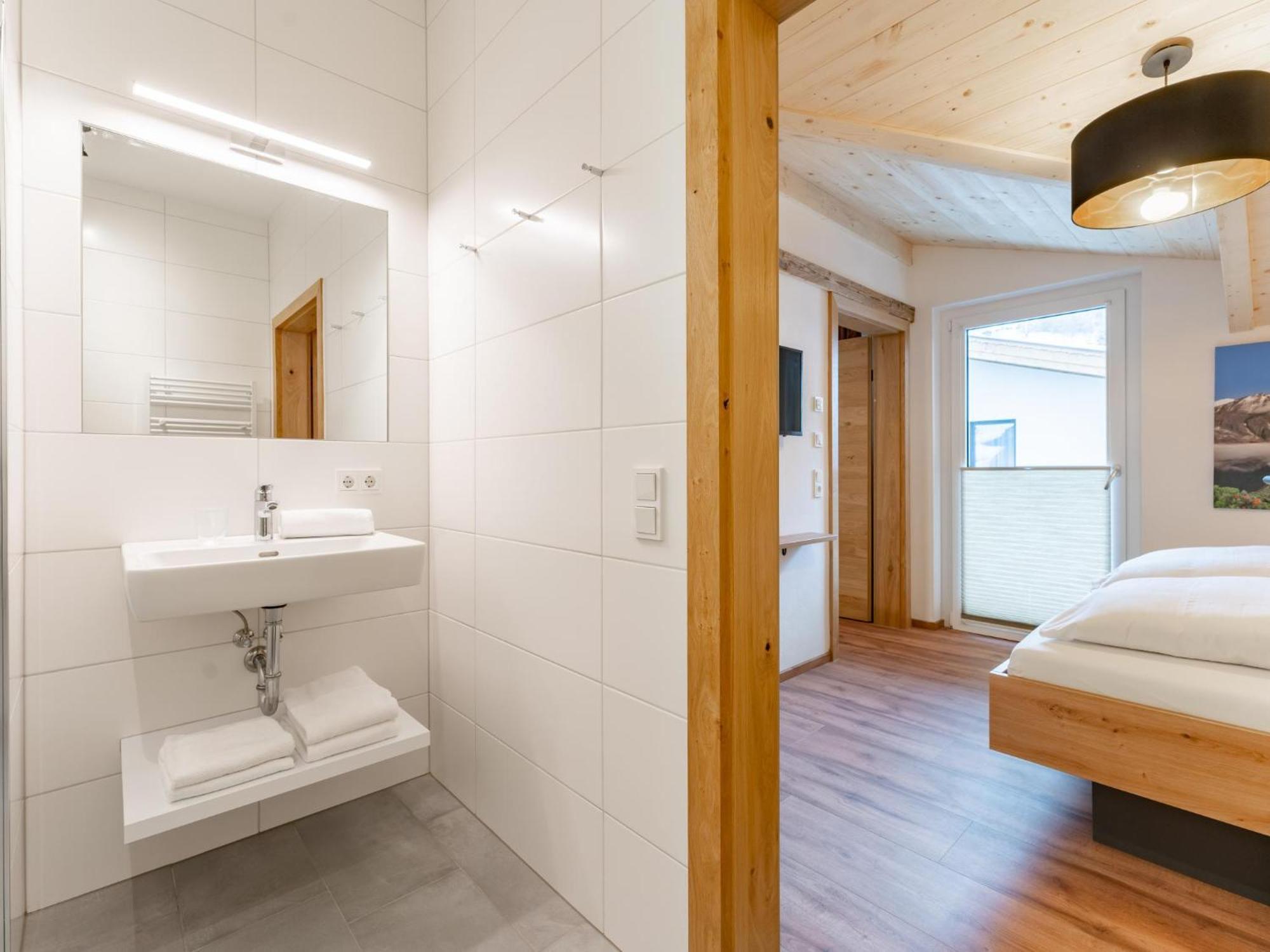 Falken Suites Top 7 Kaprun Exterior foto