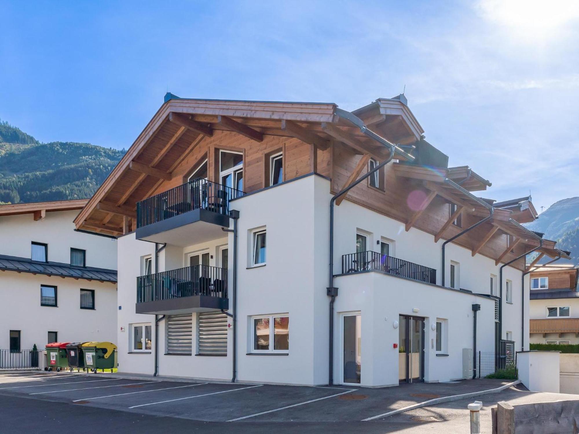 Falken Suites Top 7 Kaprun Exterior foto