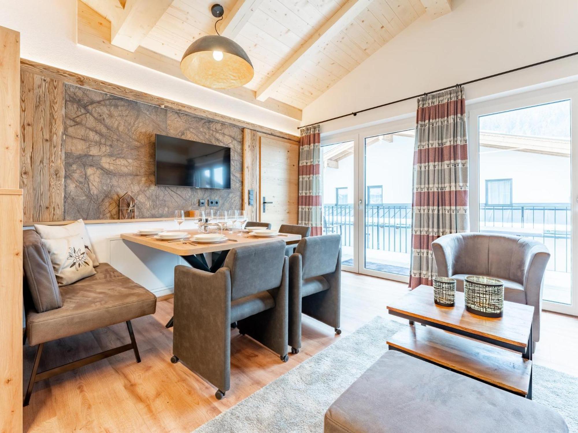 Falken Suites Top 7 Kaprun Exterior foto
